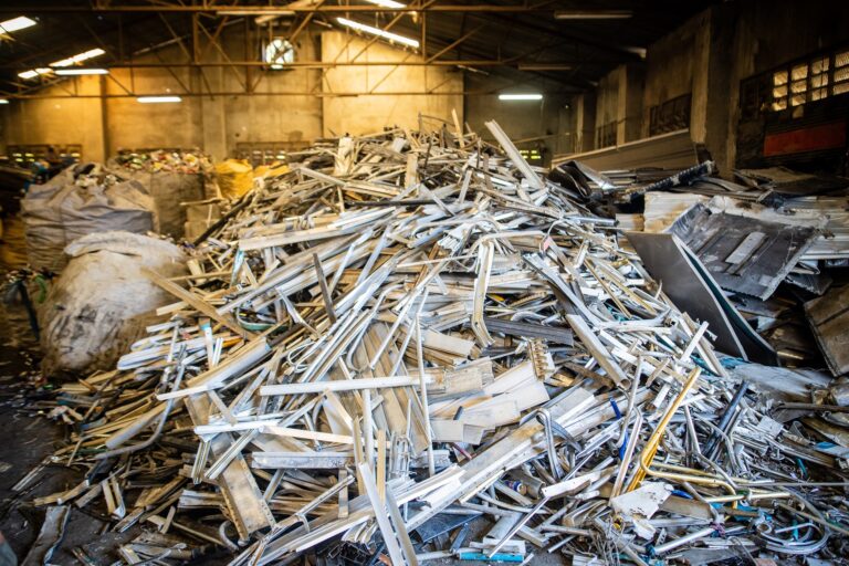 Extrusion 6061/6063, Aluminum Extrusion Scrap at Haiti Recycling