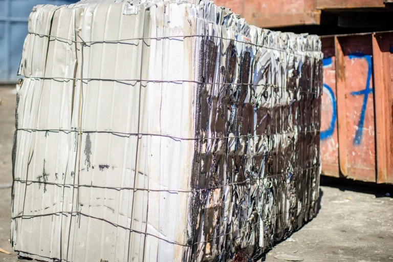 Taint/Tabor, Old Sheet Aluminum Scrap at Haiti Recycling
