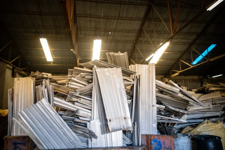 Taint/Tabor, Old Sheet Aluminum Scrap at Haiti Recycling