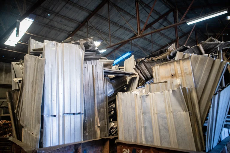 Taint/Tabor, Old Sheet Aluminum Scrap at Haiti Recycling